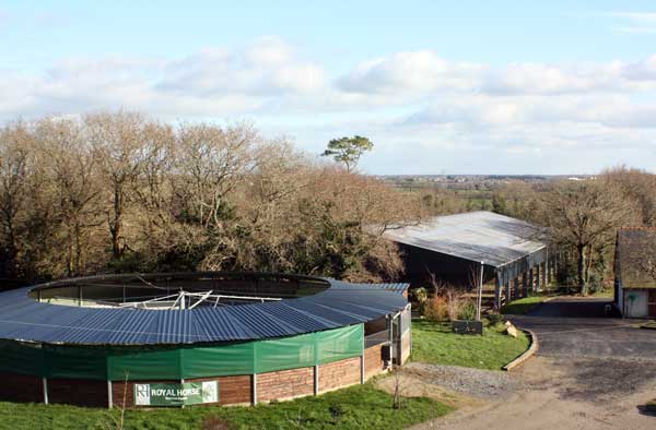 Marcheur et man&egrave;ge